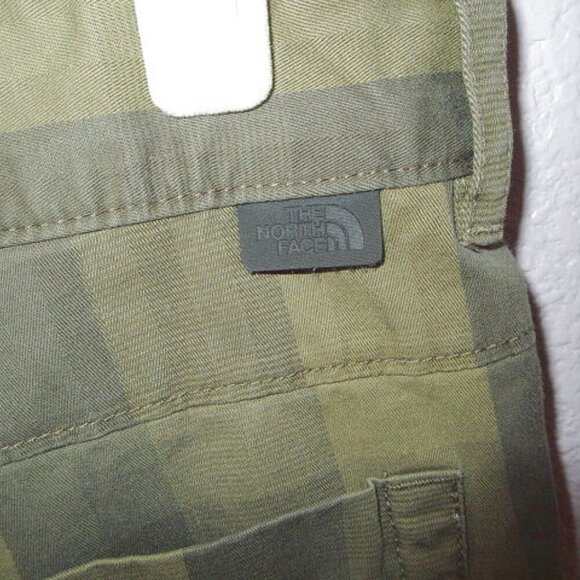 The North Face Mens Shorts 34 Narrows Sorona Yarn Stretch Outdoor Relaxed 10" - Picture 7 of 9